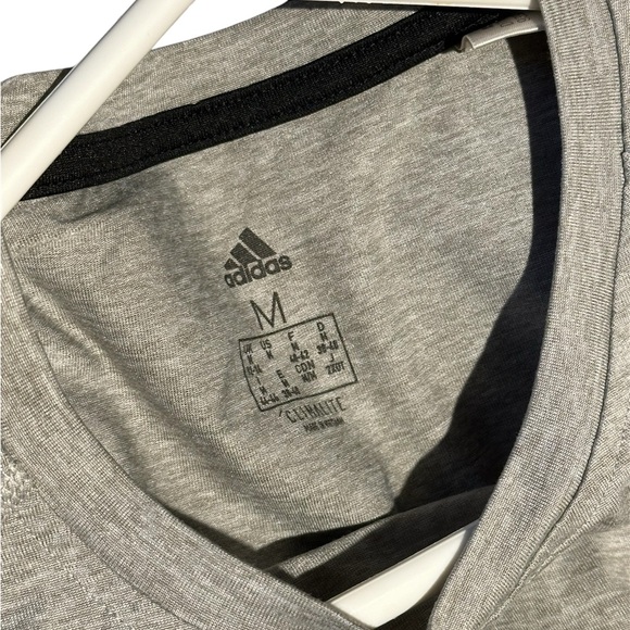 Authentic Adidas Workout Shirt, Perfect condition Women's Size M - Picture 4 of 4